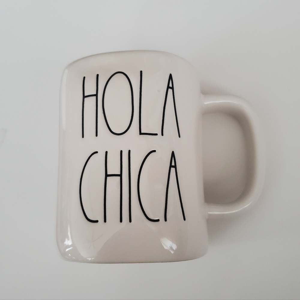 Rae Dunn HOLA CHICA Mug